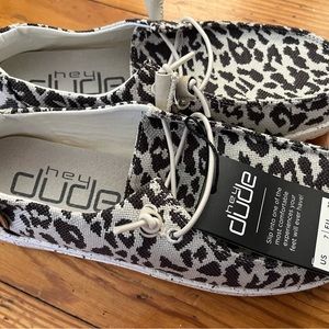 Hey Dude Footwear Cheetah Woven Grey Women’s Size 7. NWT